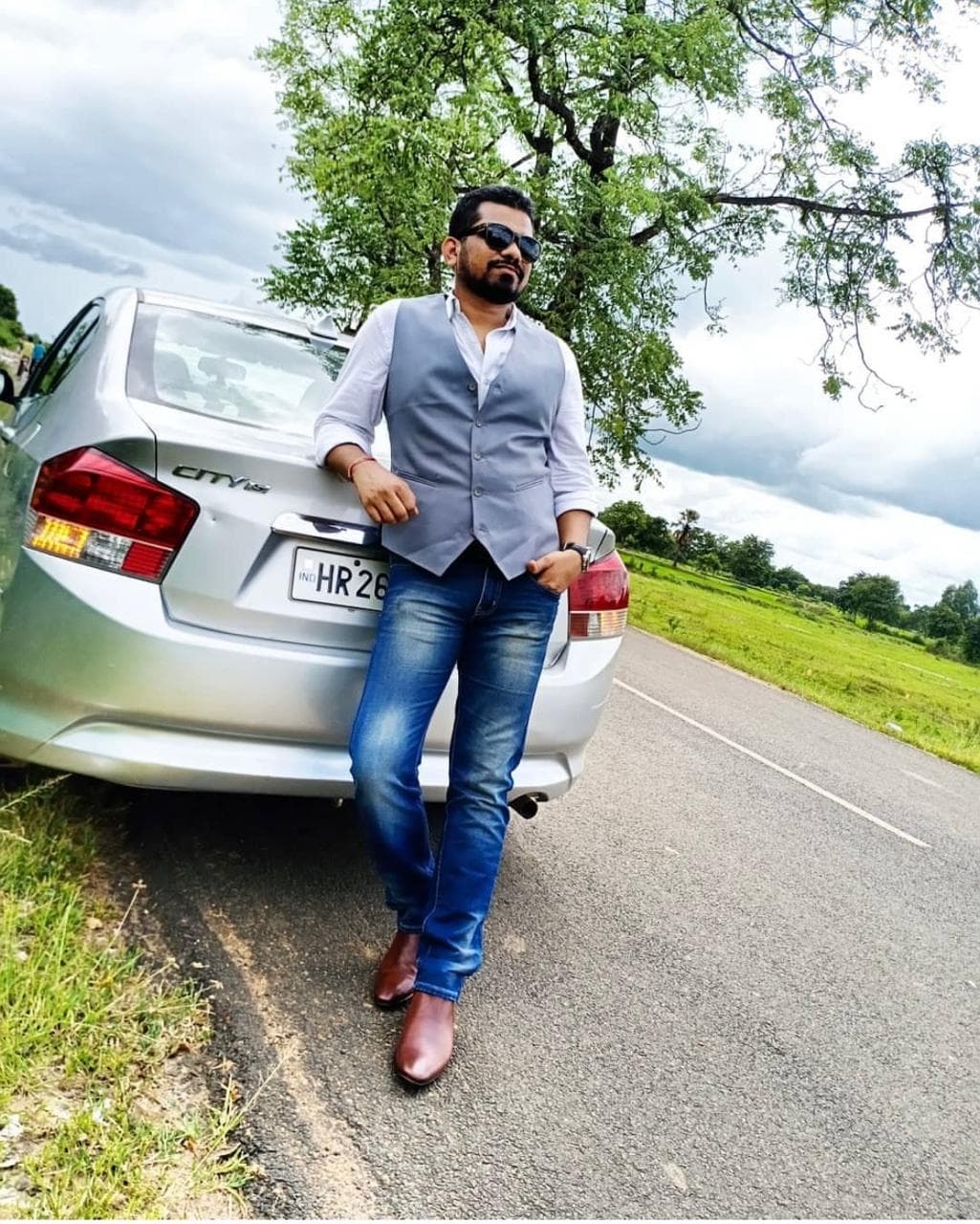 Manas Majhi on an Indian highway road trip