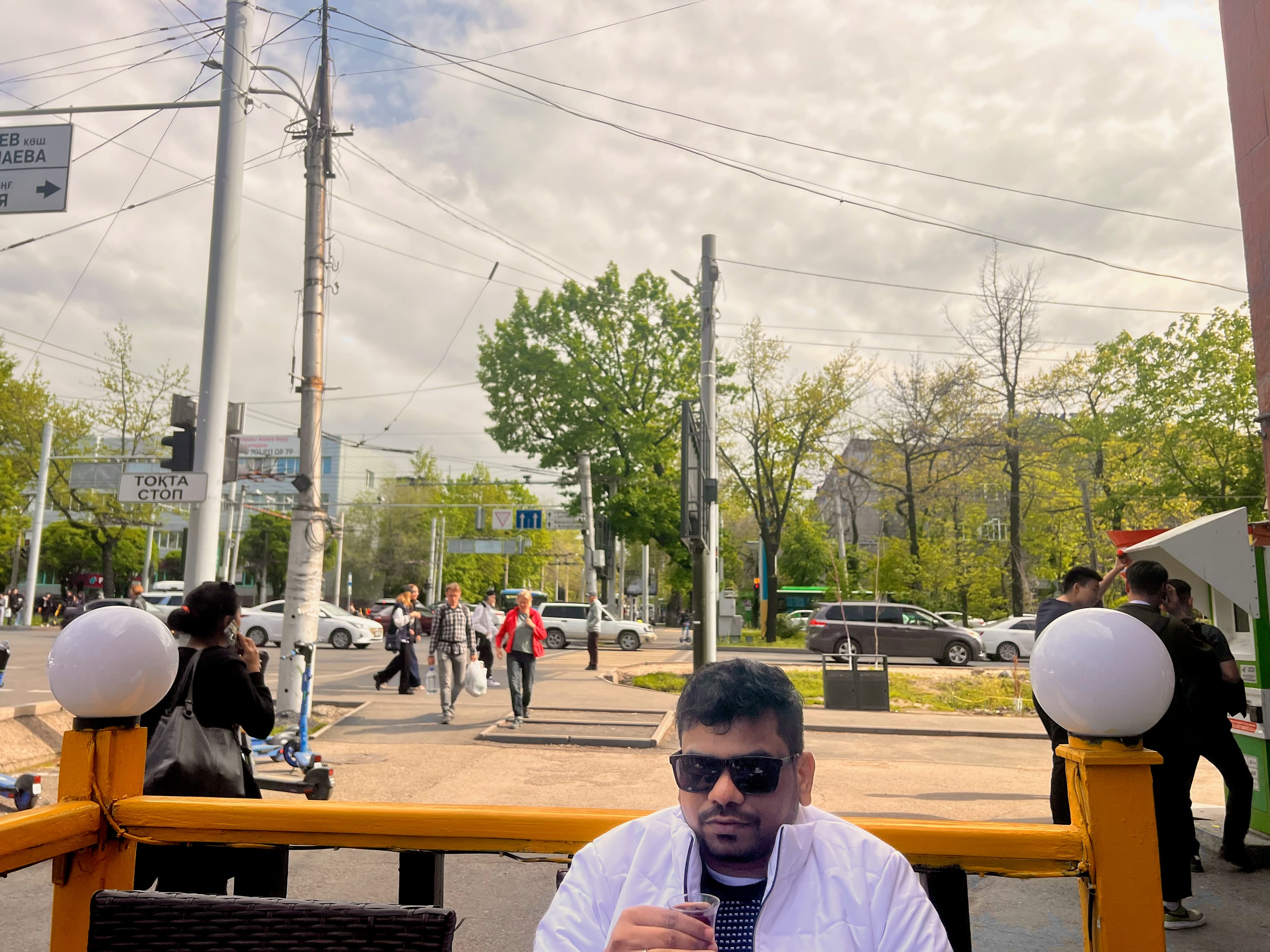 Street café, Almaty